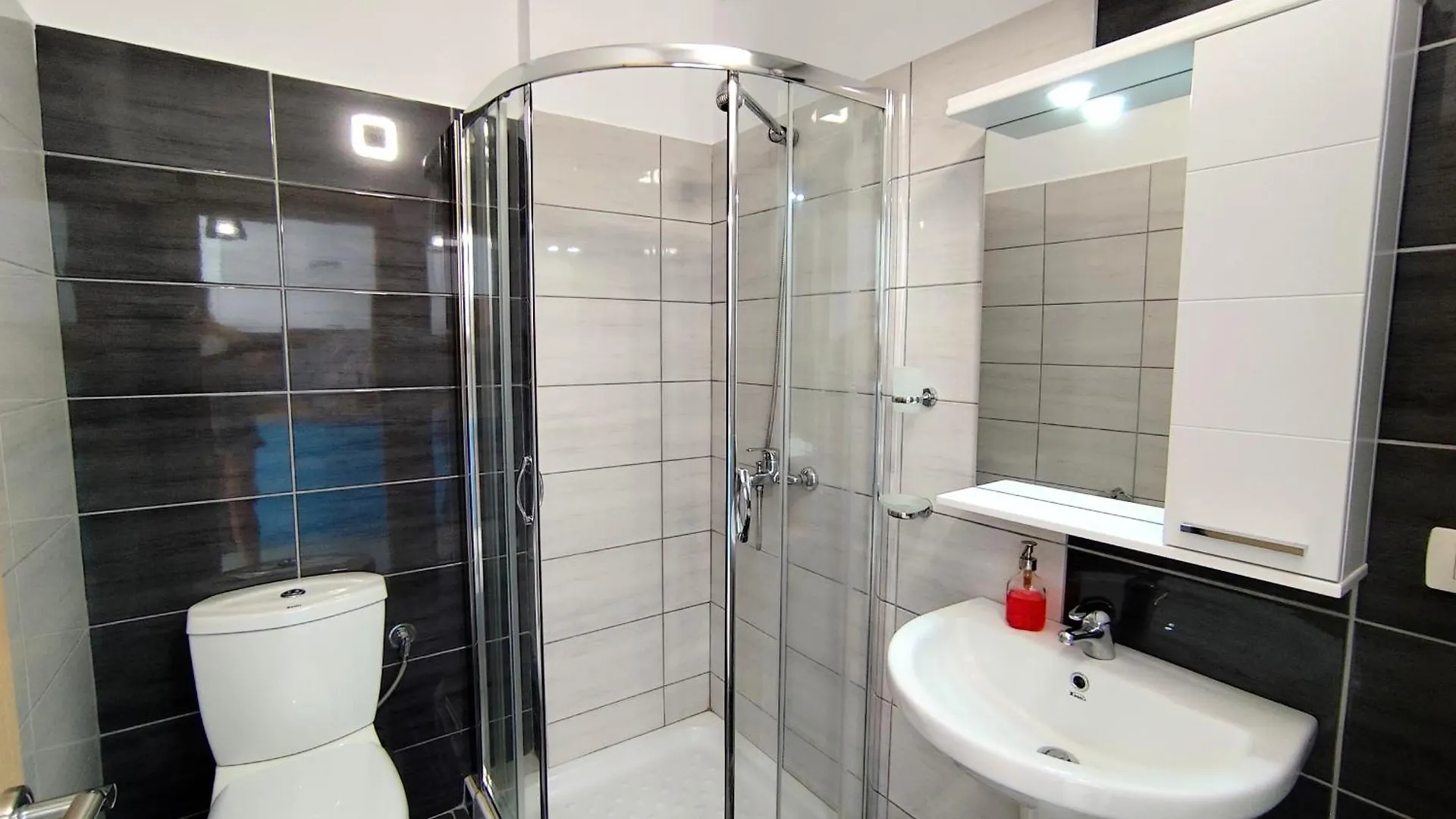 Blue Perfekt Apartment Saranda Only 30 M To Beach
